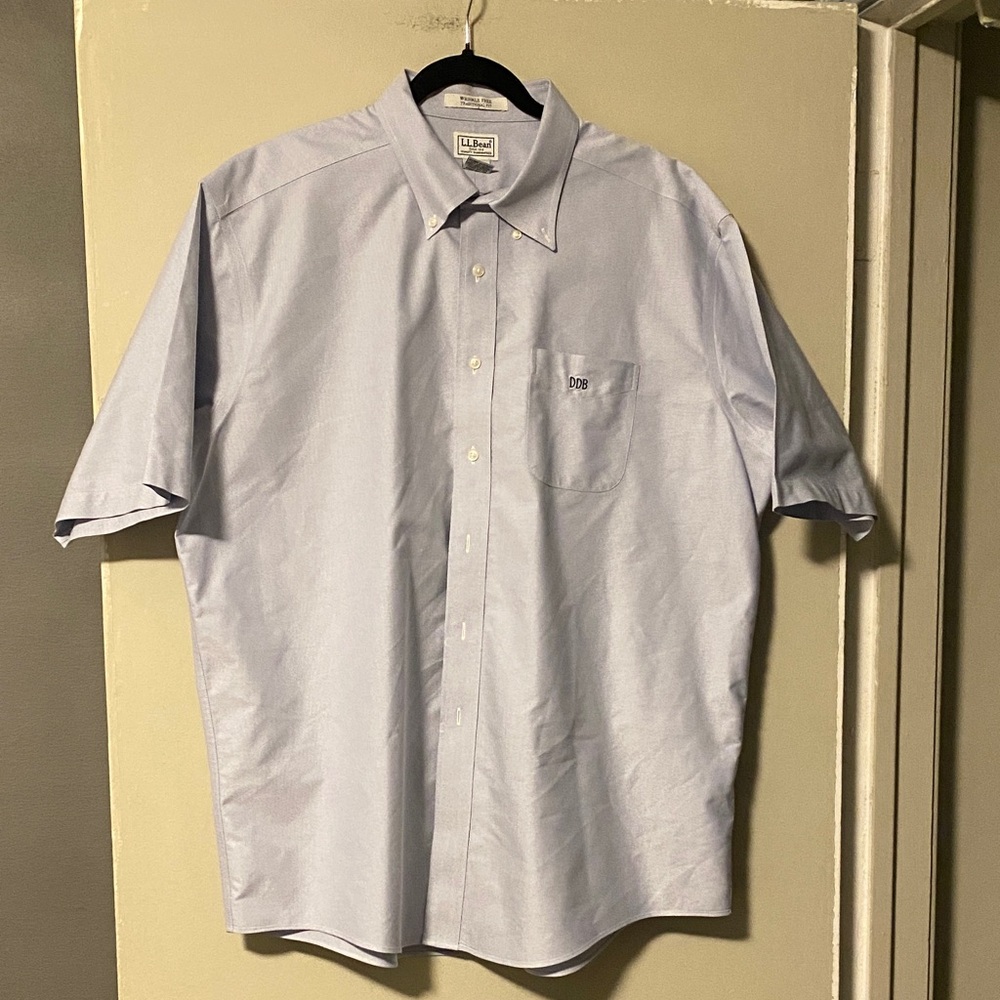 L.L. Bean Men's Sky Blue Button Down Shirt